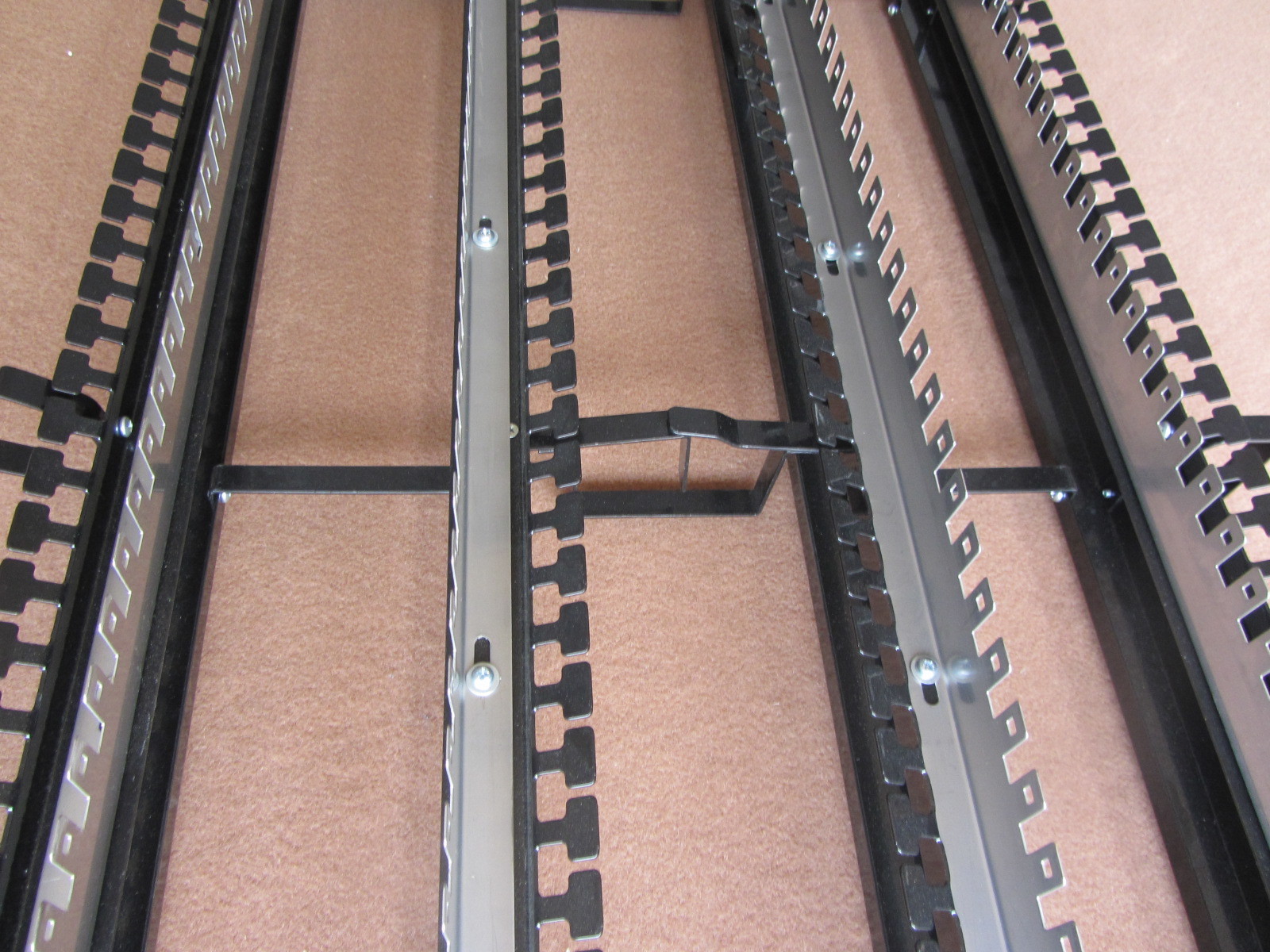 1200-1600 Paar Krone MDF-Rahmen mit LSA Plus Modul